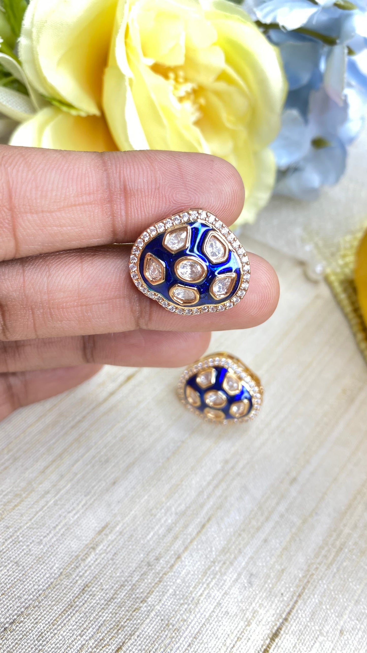 Kundan studs