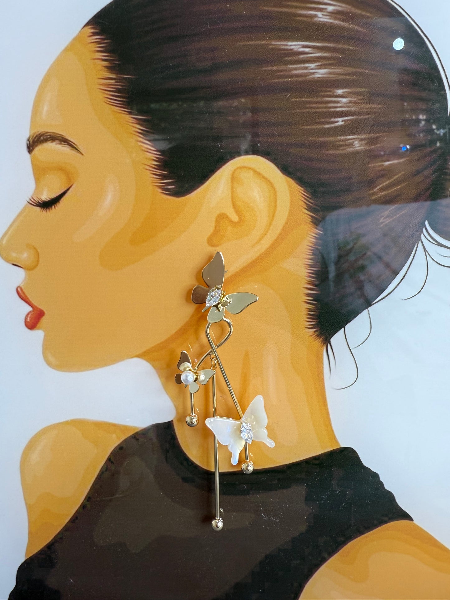 ❤️🦋 Valentine Golden Butterfly Love Drop Earrings