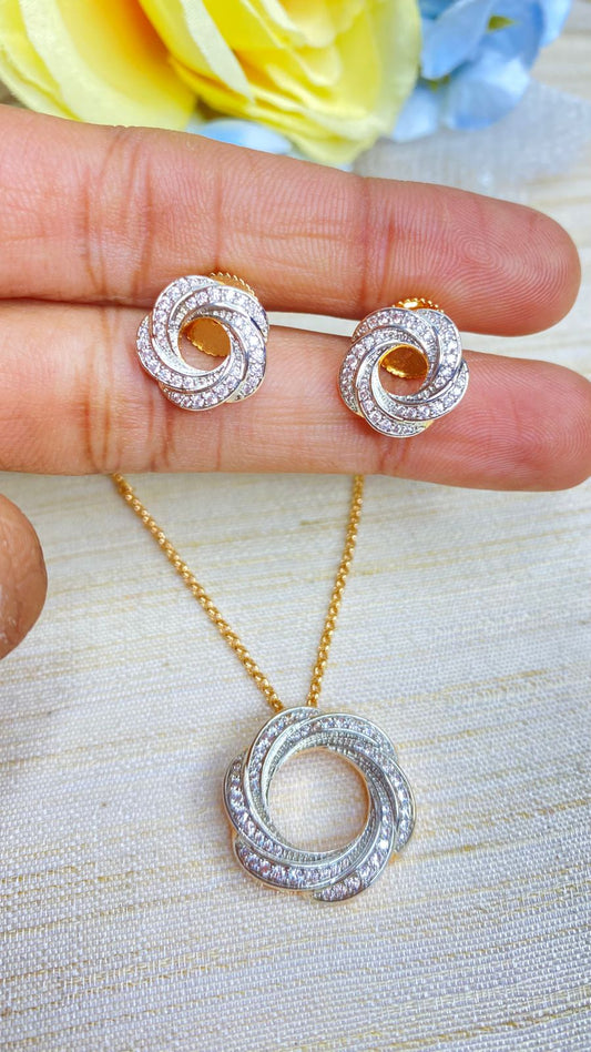 Eternal sparkle pendant set