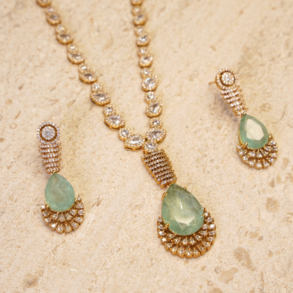 Karishma mother of pearl sunheri Kundan necklace
