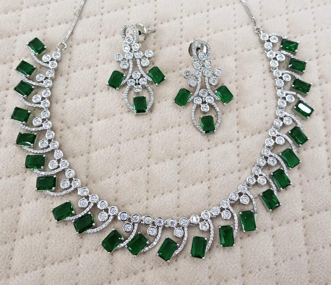 Emerald and Diamond Necklace Set