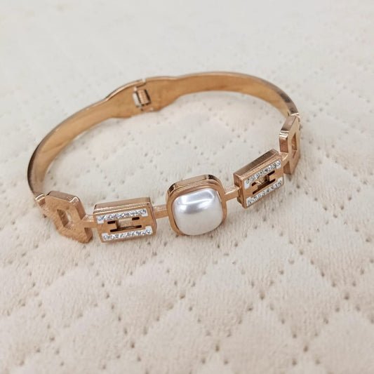 PEARL Bracelet