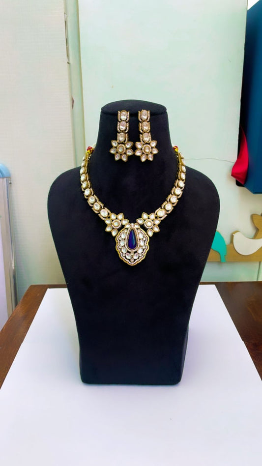 Sapphire Kundan Necklace