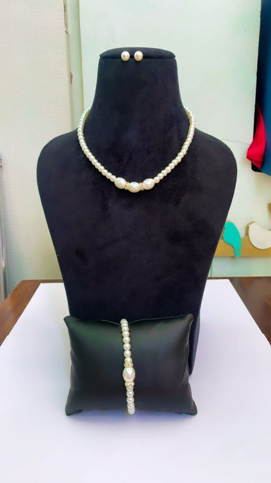 Freshwater White Pearl Stone Necklace Set with Bracelets