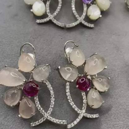 Diana’s leaf stone earrings ❤️