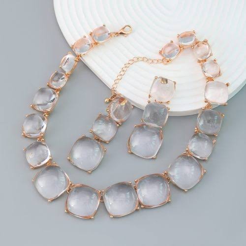 Clear cloud necklace